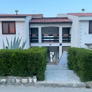 Residence4a-appartamento Rosso Ravni