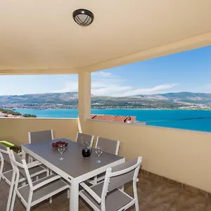 Bluesky Apartament