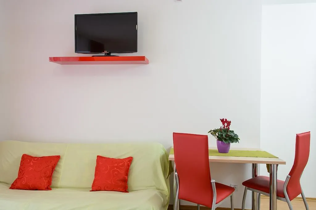Apartments Mijo Trogir