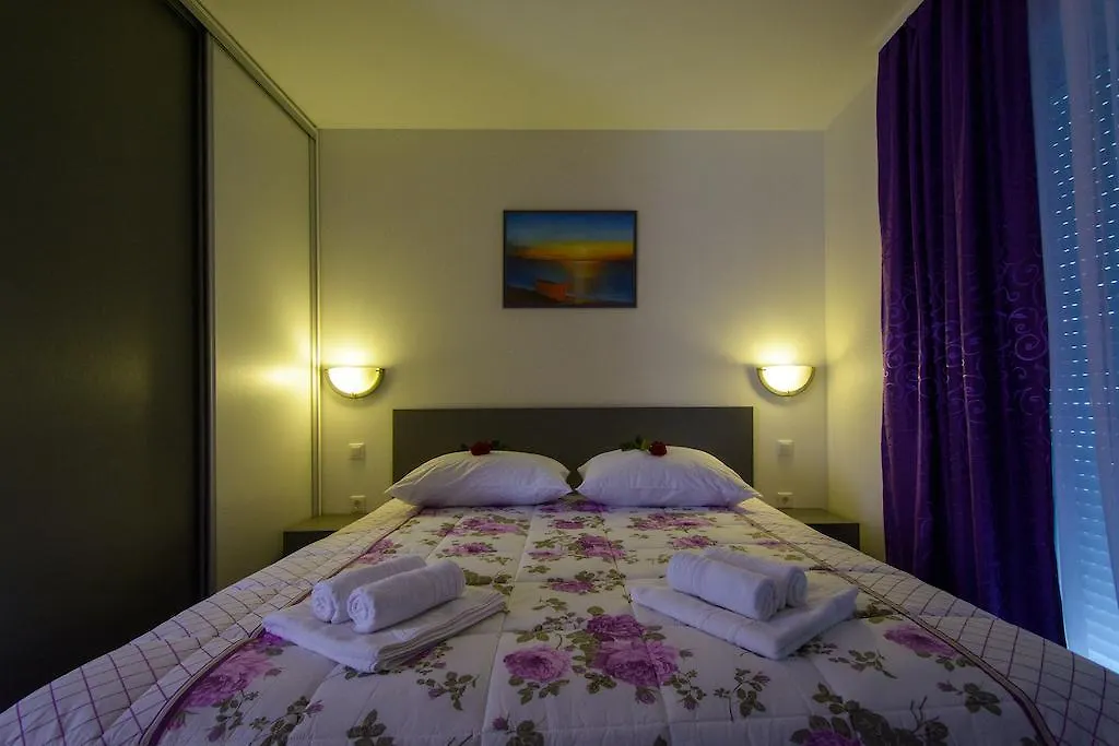 Apartments Mijo Trogir