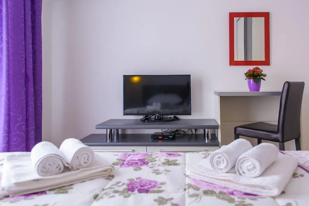 Apartments Mijo Trogir